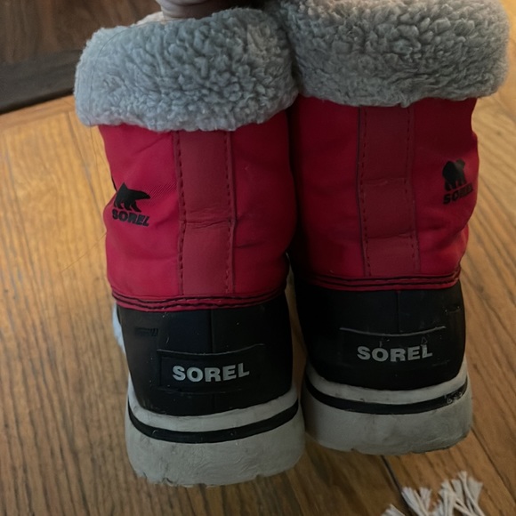 sorel - boots - Picture 3 of 5
